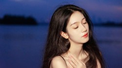 夜晚夜景闭眼美女桌面壁纸