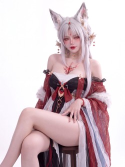 鸣潮 心月狐AI美女cosplay图片