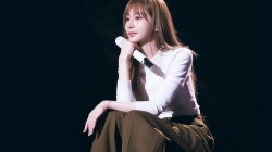 王心凌 麦克风 高清美女壁纸