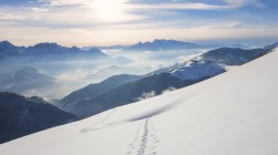雪，山，山峦，windows10自带风景高清壁纸