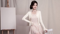 白鹿 裙子 室内 温馨 超清电脑美女壁纸